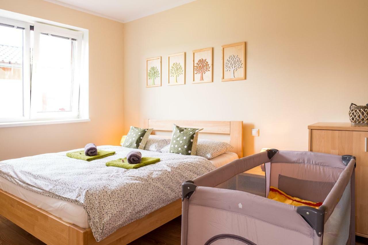 Appartement Elejan à Bešeňová Extérieur photo