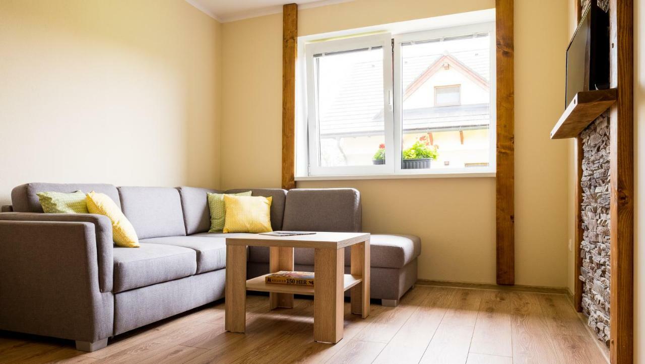 Appartement Elejan à Bešeňová Extérieur photo