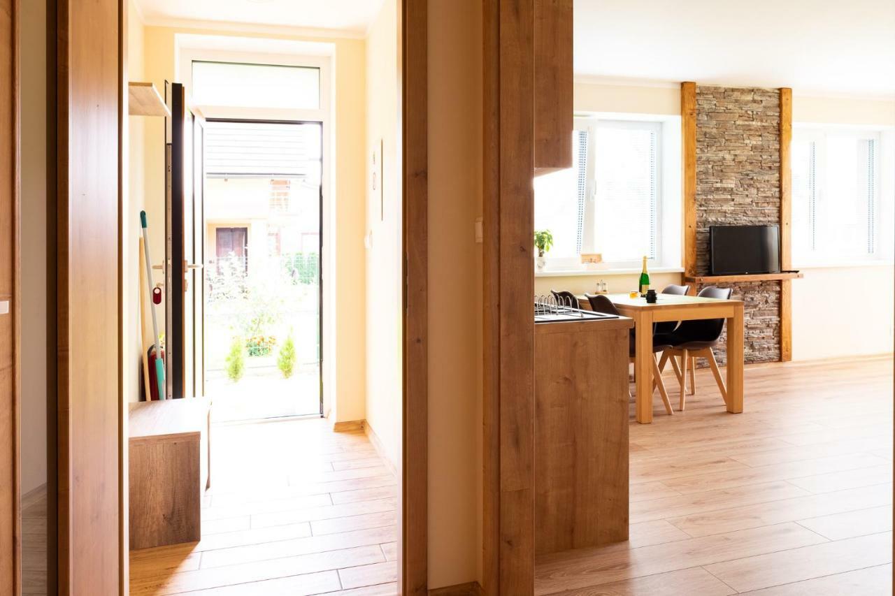 Appartement Elejan à Bešeňová Extérieur photo