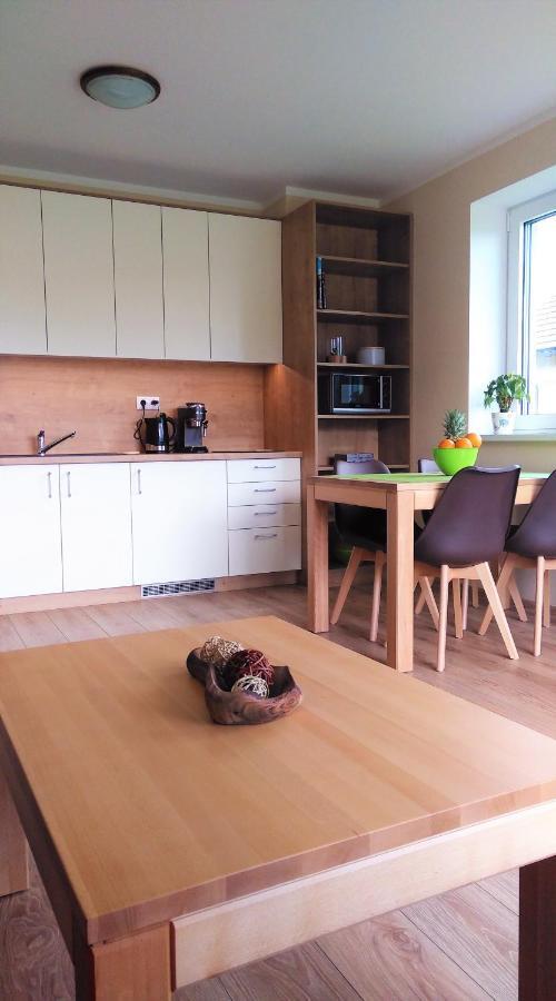 Appartement Elejan à Bešeňová Extérieur photo